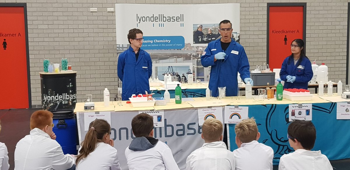 De 5e editie van #Tech2do is weer van start. Ca. 1000 kinderen uit #VoornePutten maken kennis de techniek. Dank <a href="/LyondellBasell/">LyondellBasell</a> voor de leuke presentatie op het Procesplein. #deltalinqs #procestechniek