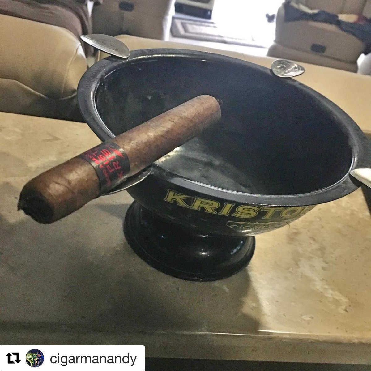kristoff_cigars's tweet photo. Stay #pistoff! Keep tagging us to get featured! We may even use your image in an upcoming ad! https://t.co/BcsJaz7Pce