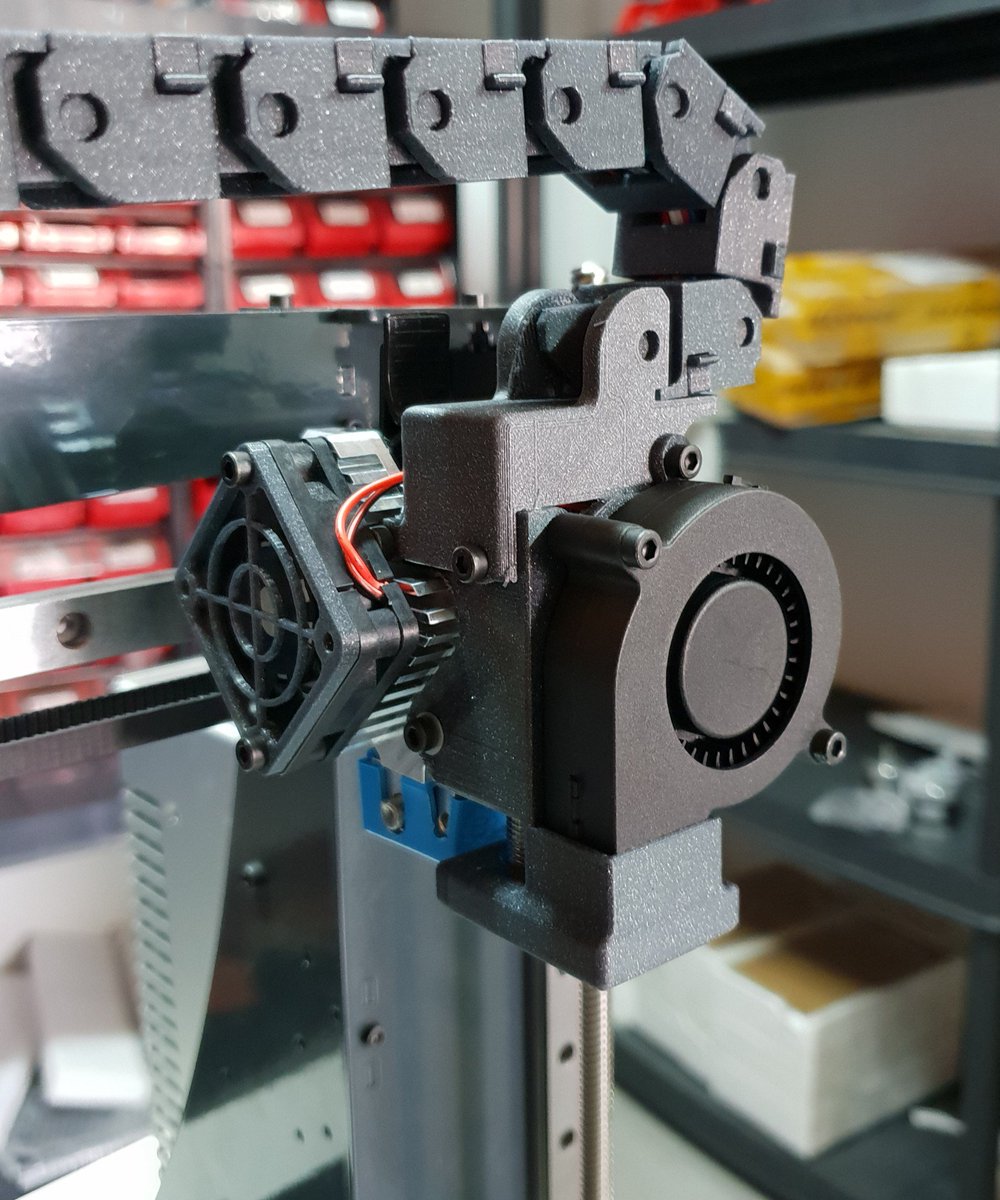3DCampy's tweet photo. Lo reconozco tengo un TOC con el orden de los cables 🤗 #p3steel #amolascadenetas https://t.co/jr5K7hVsng