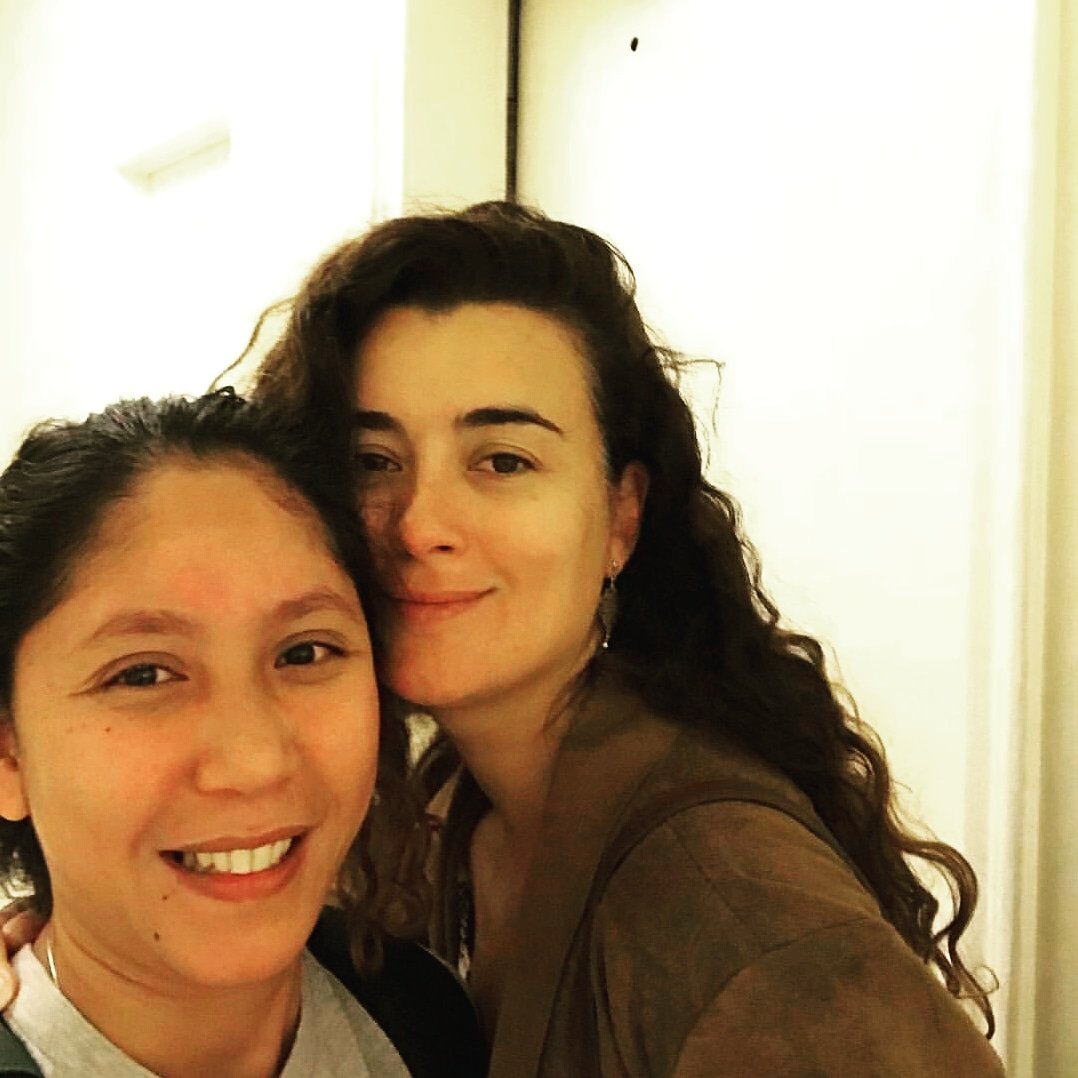 CotedePabloES's tweet photo. Beautiful pic from @jencoolet and our speciallady , she said Cote is so nice and gorgeous ,we know Cote loves her fans thank so much cutie Jen for sharing it
We love Cote too π
#cotedepablo #fan #MIAshow #thecrossingmovie https://t.co/HZwdPRqgqc