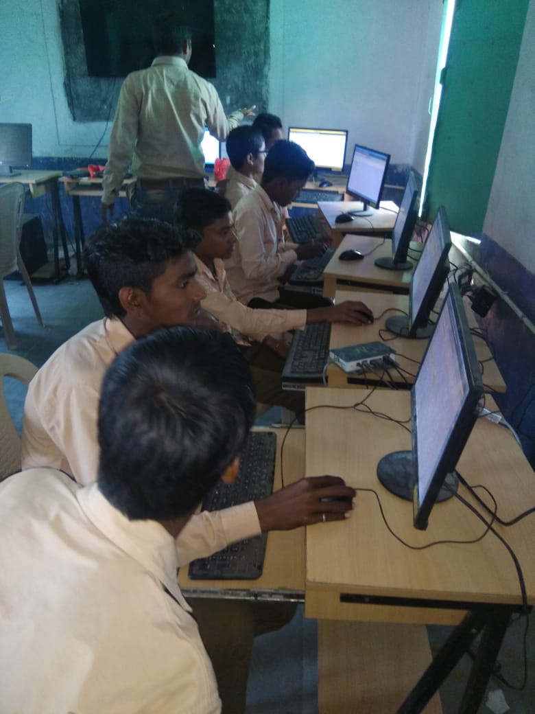 arthanvi's tweet photo. Action 4 #Inclusion.
#QuizAcademy team ensures offline learning n assessments in govt schools with no internet connectivity in rural and tribal areas.
#DigitalIndia
#ICT
#Hindi
#Moinee #ProjectUtkarsh #nexusofgood
@VasudevDevnani
@narendramodi
@PrakashJavdekar
@msisodia https://t.co/PYesA7o4g6
