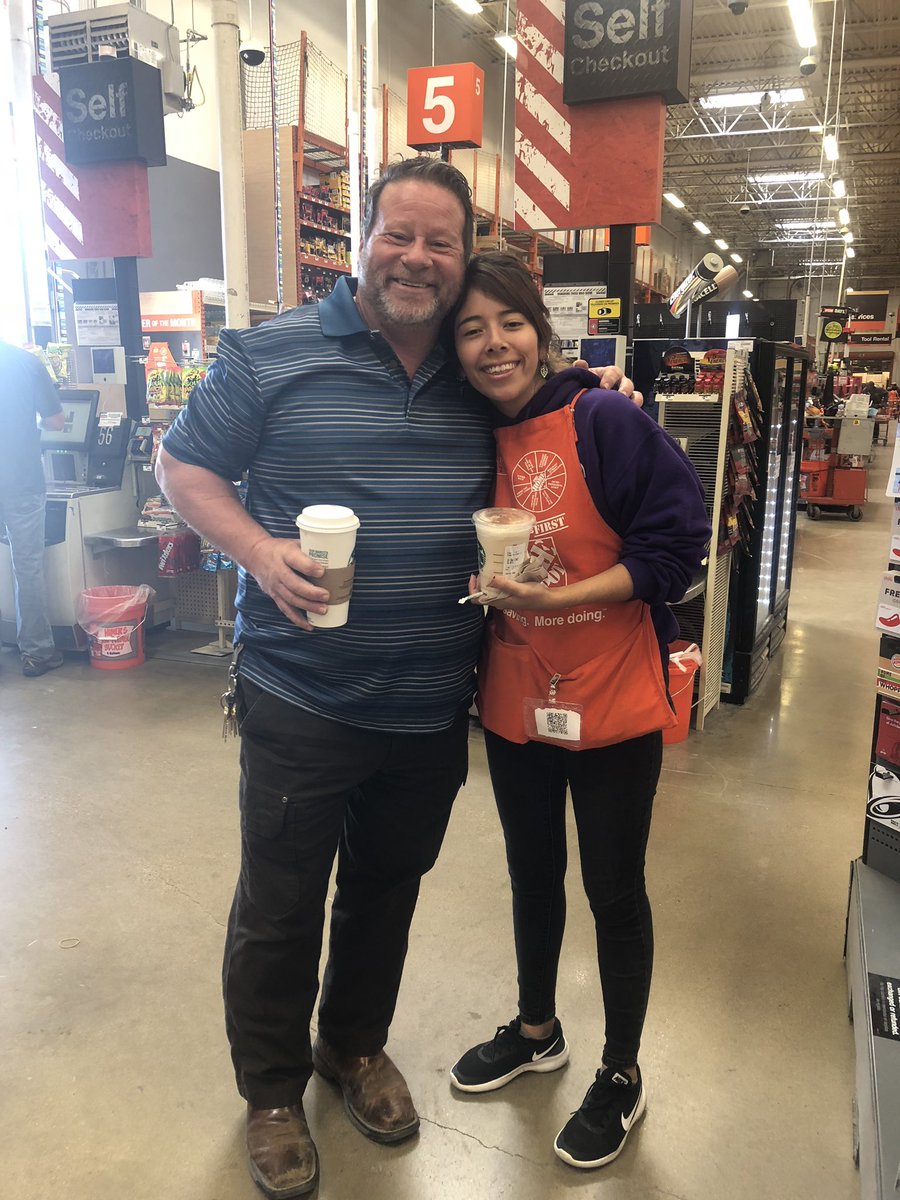 #camandfriends Yazzmim gets her Chai Frap. Thanks for all you do. <a href="/gullatt_hd/">Wesley.Gullatt-HD</a> <a href="/AkinsMel/">Mel Akins</a>