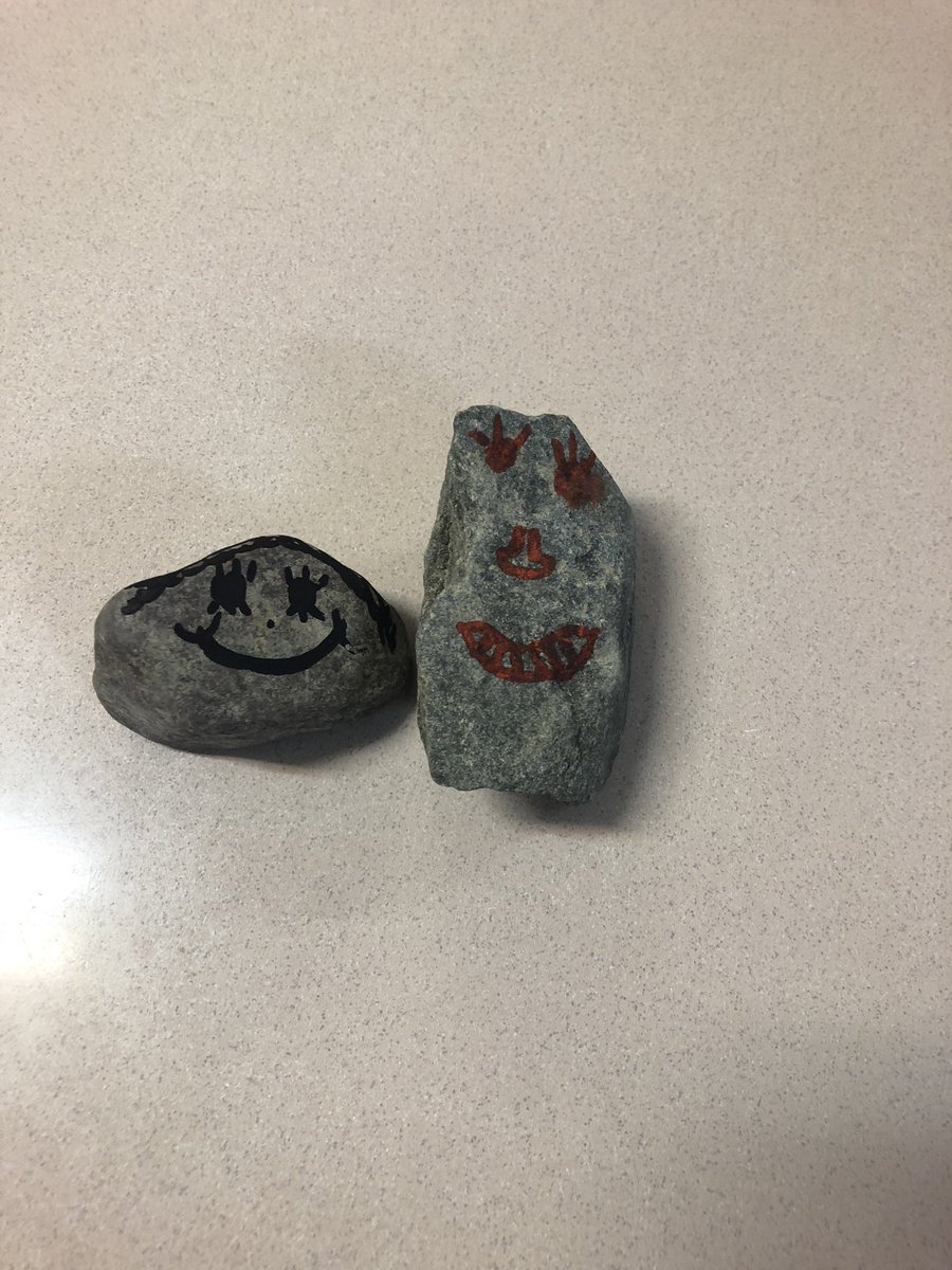 MrsLaMottGrade3's tweet photo. Our Laker Proud groups had a blast sharing #Happiness today by making our very own smiley rocks! ๐#hlwwlakers #hlwwproud #lakerpride #ishitherock https://t.co/vor3RHVKLr