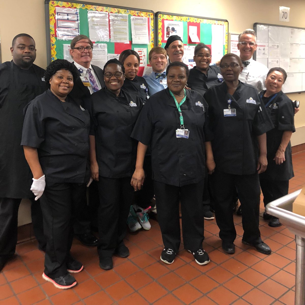 HopkinsHowardC's tweet photo. It’s National Health Care #FoodServices Week! While excellent nutrition is important in everyday life, it’s even more critical to patients in health care facilities. That’s why our cafeteria offers healthy food options, including baked instead of fried foods. #food #patientcare https://t.co/vija2NMBML