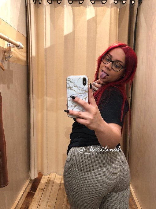 Watch 𝙽𝚊𝚑𝚒𝚛 🍒's leaked NSFW photo on TwXstars