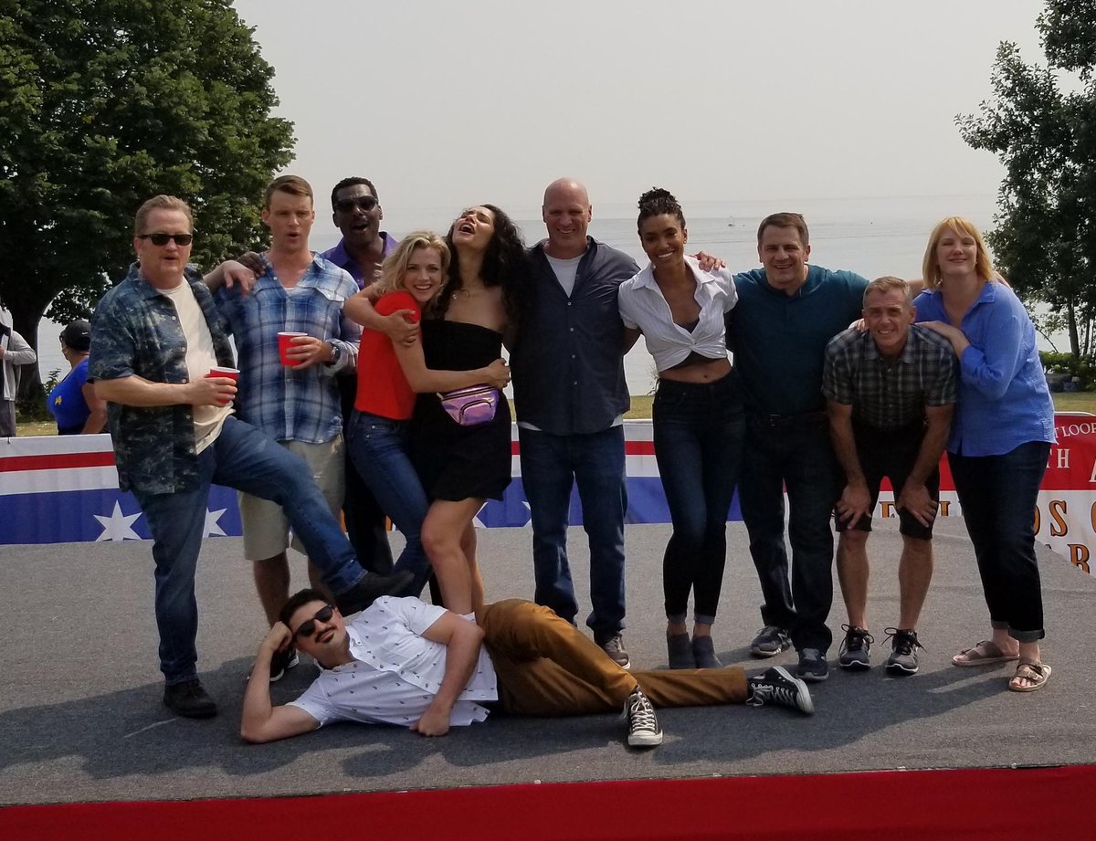 onechicagonews's tweet photo. 10/10/2012 - 6 years ago today aired the first episode of #ChicagoFire! HAPPY ANNIVERSARY Family from Firehouse51! 💗 Thanks for these amazing years and we can't wait for many more @NBCChicagoFire 🎉 https://t.co/pmFOnDBV3T