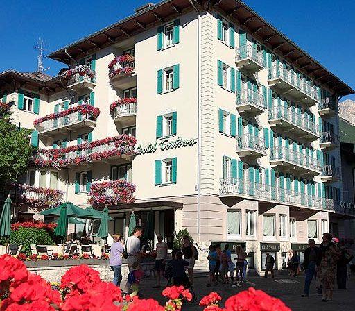 Best Hotel #deals in #Cortinad'Ampezzo #HotelCortina starting at EUR188.59 getluckyhotels.com/hotel/501995/H…