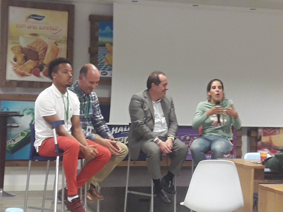 Maravillosa tarde de cine #Campeones y emociones en <a href="/MDLZ/">Mondelēz Intl</a> con #FundacionAlapar <a href="/juancarcubeiro/">Juan Carlos Cubeiro</a> <a href="/Dionibel_RR/">Dionibel Rodríguez Rodríguez</a> Marcos Herrero@Nora #Discapacidad #Diversidad #VoluntariosMDLZ