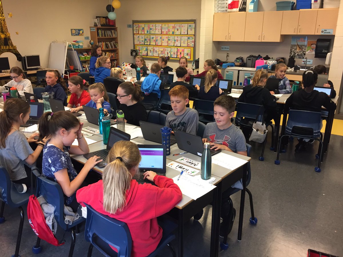 mmemelindy's tweet image. Got to love 1:1 with Chromebooks for researching our solar system! Technology is amazing! #techwizards @ElizabethParkEl