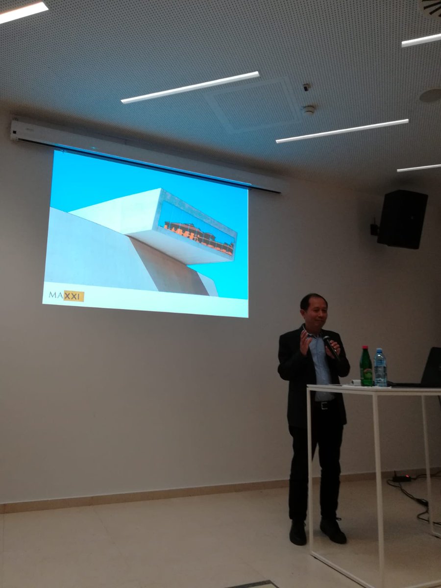 IICBelgrado's tweet image. Conferenza del direttore artistico del @Museo_MAXXI di Roma #HouHanru @msub_mocab in occasione della #GiornataDelContemporaneo #ItalianContemporaryArt  #VivereALLitaliana
