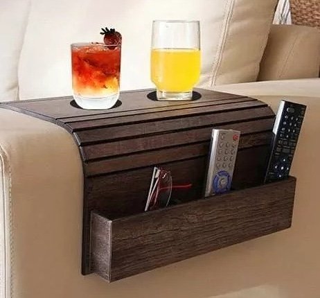 EncantoVia's tweet image. Bandeja Esteira Braço De Sofá Com Porta Copos e Porta Controle por apenas 12,99. Visite o site:  (produto.mercadolivre.com.br/MLB-1027209801…)