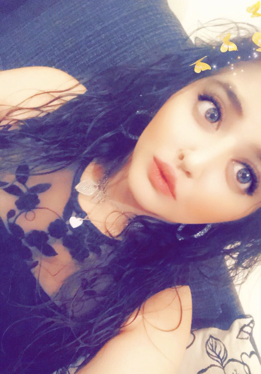 SeherRiaz's tweet photo. Sometimes I forget I have twitter 🤔 https://t.co/LUC5BJfujz
