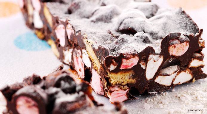 bakery_corner's tweet photo. 🤤 Call in tomorrow for 1 of our tasty Rocky Roads, if you’re not in we’ll just have to eat them for you 😋 #Ballymena https://t.co/0bz7LMrlhD