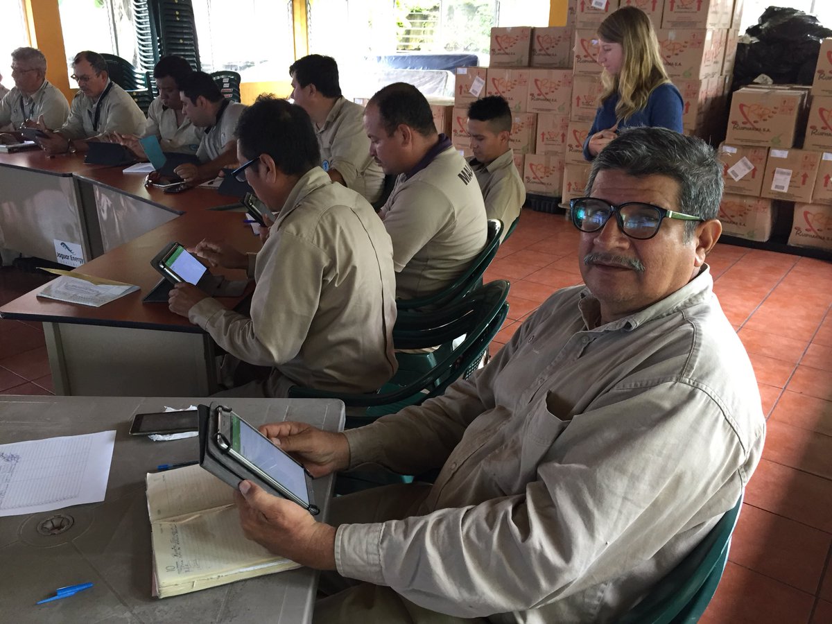RebeccaFirthy's tweet photo. Training malaria spray teams in Guatemala to monitor their spraying with @OpenDataKit and #OpenMapKit. Never a dull day @hotosm! https://t.co/0tYnZXLkBw