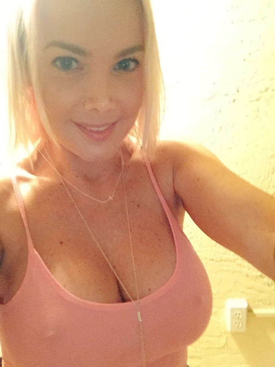 Devonimhere4u's tweet photo. #WCAlways @devonxxx Dream Luv ❤️❤️❤️ https://t.co/sX6PrxwJnq