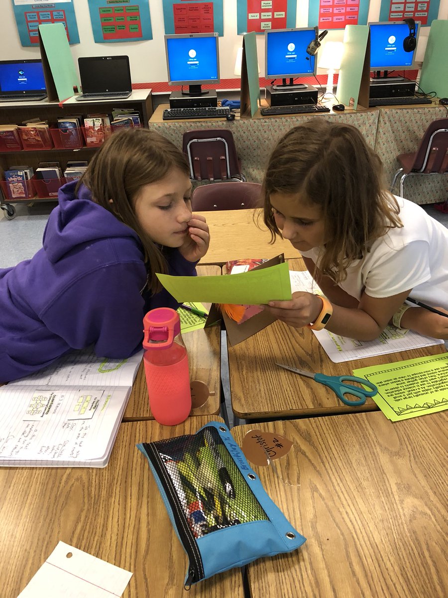 Cassinelli_Clas's tweet photo. We have Text Structure spies in the house, folks. Students have been handed various non-fiction texts and it is their job to determine which structure fits each text. @VineyardsVipers @VES4thGrade #productivepairs #thinkingitthrough https://t.co/TLXX0VuscZ