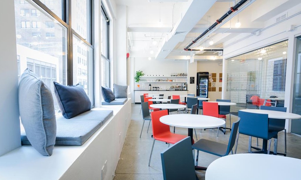 bethmoore312's tweet photo. Occupying 55K SF in 3 locations in NYC, Nomadworks  offers flexible options to members - daily, monthly or come &amp; go. #AgileRE #NYCFlexTour https://t.co/IbMhJ4egra
