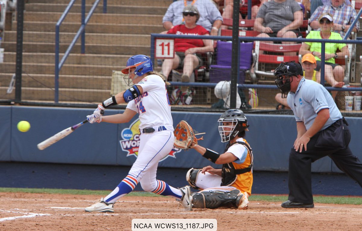 #WCW Remember when the <a href="/GatorsSB/">Gators Softball</a> played against the <a href="/Vol_Softball/">Tennessee Softball</a>  in the 2013 #WCWs?