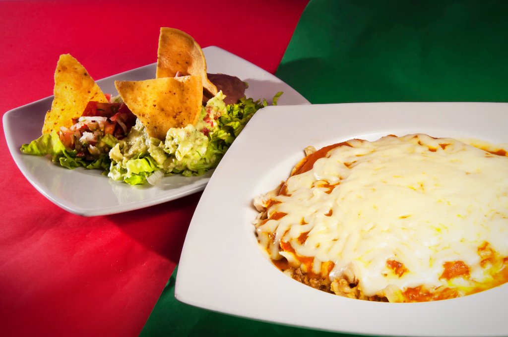 RRivieraMaya's tweet photo. Hoy te recomendamos nuestra lasagna mexicana: Capas de Tortilla de Maiz con queso, salsa mexicana, carne, pollo o mixta. 🤤 ¡Perfecta! https://t.co/Mz3sp4DaLk