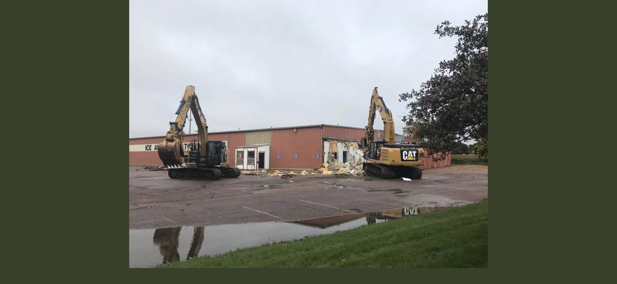 R.I.P. to the MiRC the old practice facility for the <a href="/sfstampede/">Sioux Falls Stampede</a> Lots of NHLers, NCAA champions, Hobey Baker winners have walked through those doors. #memories
