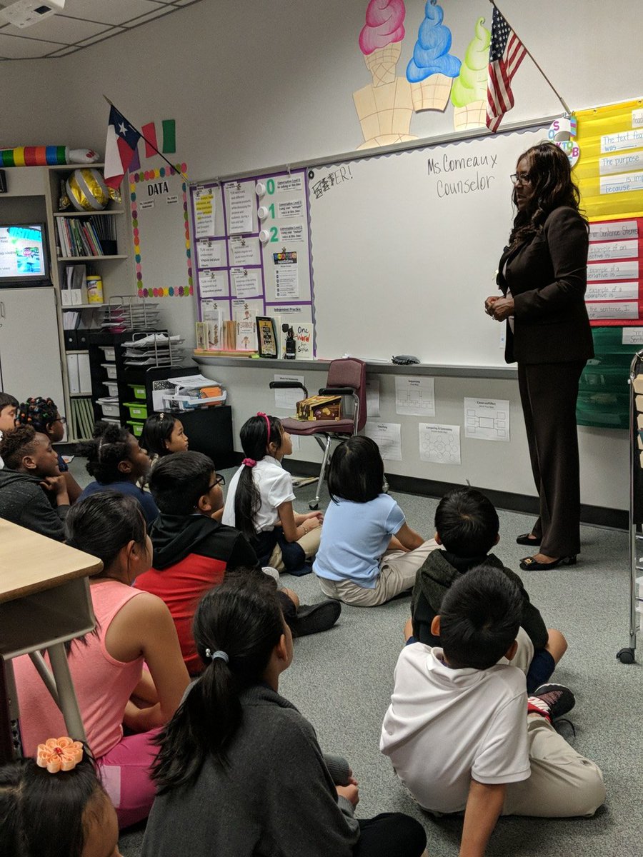 MissIrwin4th's tweet photo. Counseling lesson today from one of our lovely school counselors, Ms.Comeaux  #CollinsTribe #AliefProud @ColCounselors https://t.co/ZYIt7EVMgL