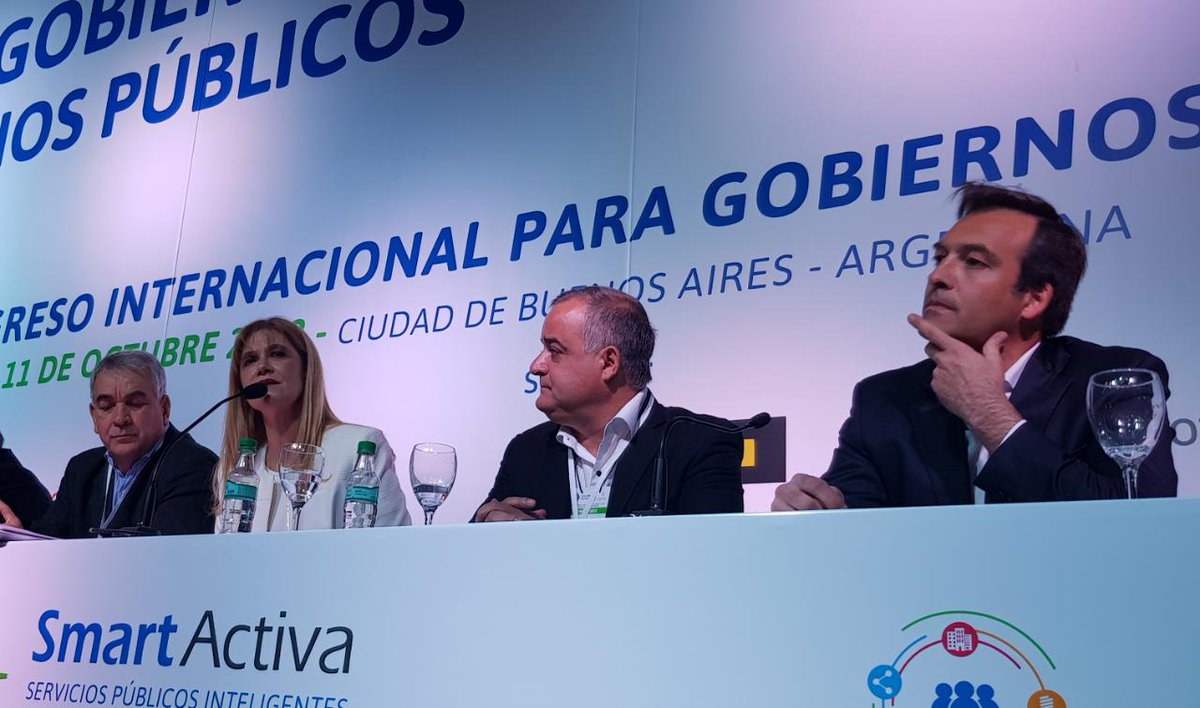 Fed Arg Municipios (@fam_argentina) on Twitter photo Asumió la nueva directiva de la #FAM encabezada nuevamente por la intendenta de La Matanza, VERÓNICA MAGARIO.
#FamElige
<a href="/magariovero/">Verónica Magario</a> Asumió la nueva directiva de la #FAM encabezada nuevamente por la intendenta de La Matanza, VERÓNICA MAGARIO.
#FamElige
<a href="/magariovero/">Verónica Magario</a>