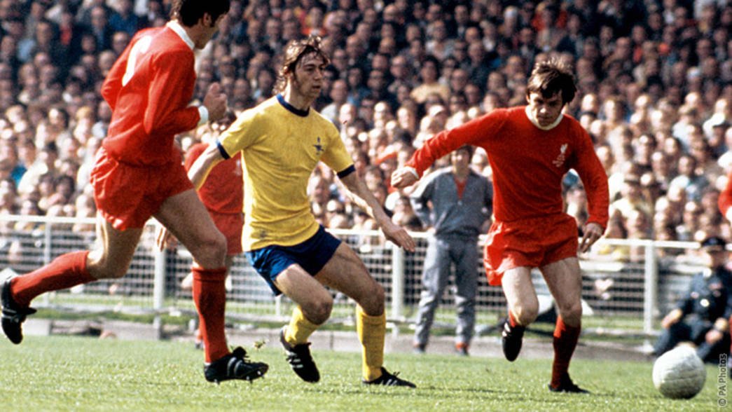 ftblsm's tweet photo. #BOTD #CharlieGeorge He was mentioned and honoured by musical act #StevenNorth and the #FlatBackFour in their songs entitled "The Charlie George Calypso" and "I Wish I Could Play Like Charlie George" respectively @facciacalcio @robertmdaws @FootballArchive @thecentretunnel https://t.co/DfSNTMq0Za