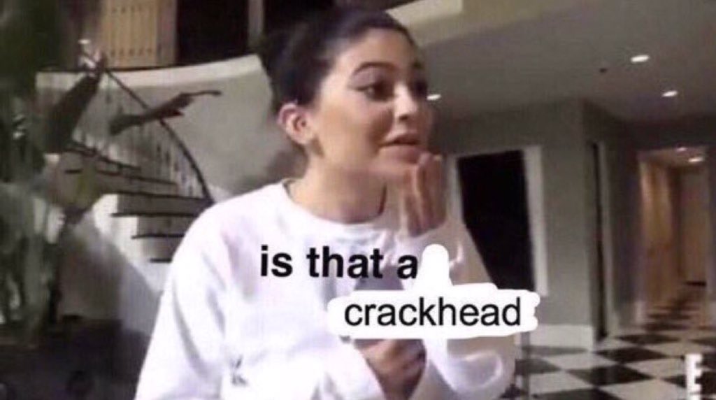 boujeesIut's tweet photo. me when i see myseIf in the security camera screen at self checkout https://t.co/ZldPqtM3bk