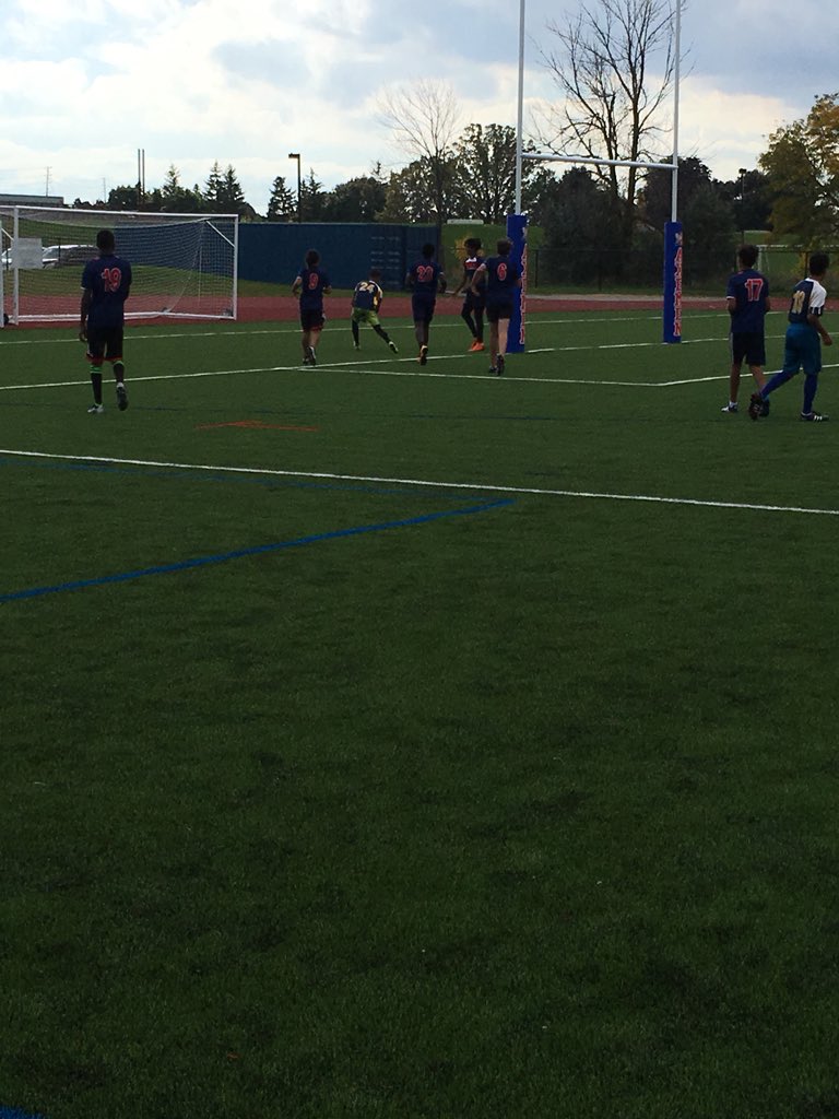 GFSSRugby's tweet photo. Game time!!! Tally sends it to Touki for the first try GFFS 5-0 AHSS #gogryphons https://t.co/4X22CLh11z