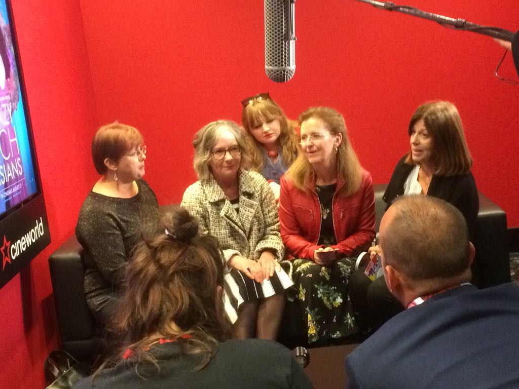 BirchgroveWI's tweet photo. Ain't nobody werks a red carpet like the @WomensInstitute!
Proud to serve Cardiffian cake-baking realness on the silver screen at @cineworld Caerdydd last night, kicking off the @irisprize international film festival in style.
#IRIS2018 #redcarpet #InspiringWomen #LGBT #lgbtWI https://t.co/RuDhtzQOOp