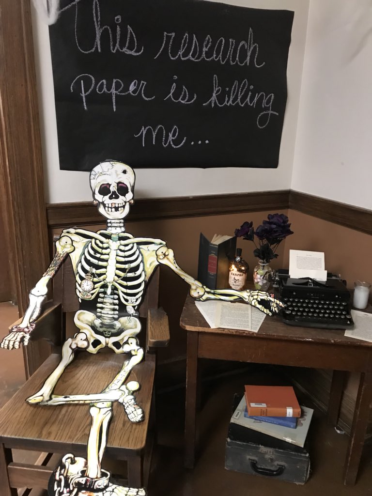ChaffeyLibrary's tweet image. Don’t let that paper get you down, stop by the library for help! We have all the resources you need. #Research #DatabaseAccess #LoveYourLibrary