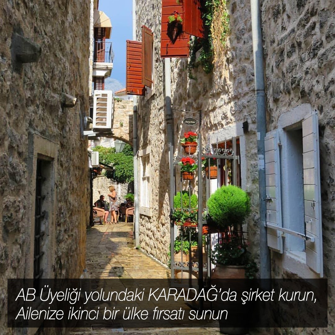 AB Üyesi Ülke olma yolundaki Karadağ'da ailenize oturum izni alabilirsiniz. 
Bilgi için web sitemizi ziyaret edebilirsiniz.
goldenvisaservices.com
#karadağ #montenegro #budva #podgorica #yurtdışıyaşam #tivat #kotor #abüyeliği #vizesizseyahat #goldenvisaservices