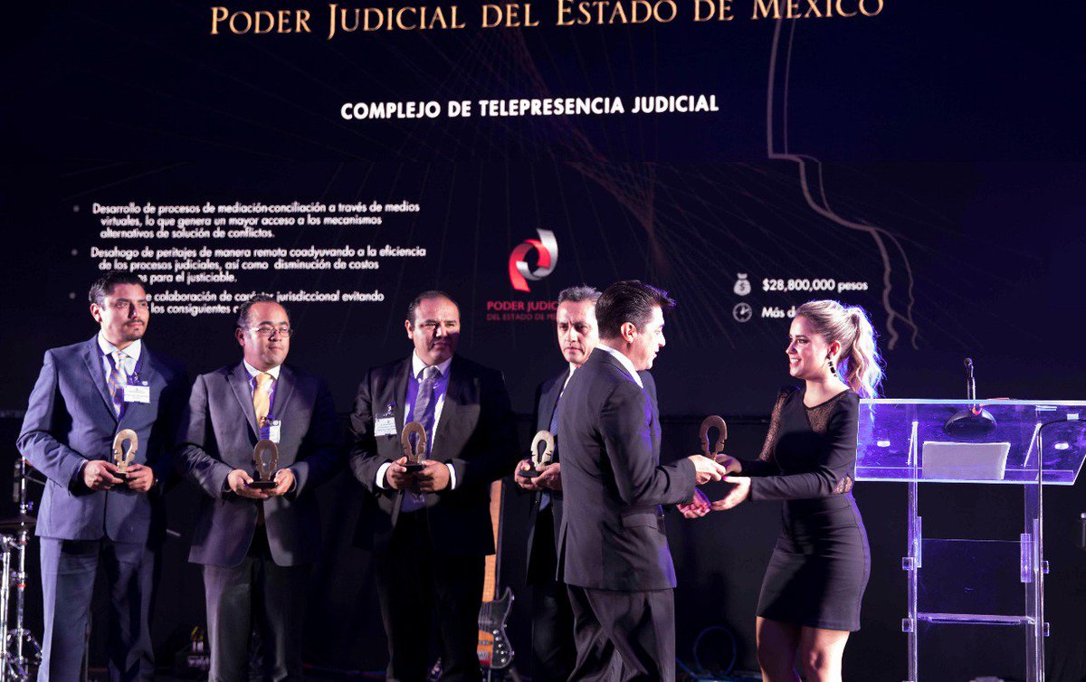 PJEdomex's tweet photo. Por los resultados e impactos obtenidos, el #ComplejoDeTelepresencia del #PJEdomex se ubicó entre #LasMásInnovadoras de #ITMasterMag @Netmedia_mx @Monicami. La propuesta fue la única seleccionada entre los tribunales de justicia del país. https://t.co/m5mXD3kY5e
