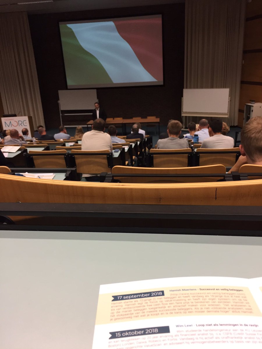 ArneDauwen's tweet photo. Net terug van een lezing over beleggen van een zeer wijze man, hopelijk ga ik nu rijk worden #itfactory #thomasmore #pascalpaepen https://t.co/qsvB8d47zm