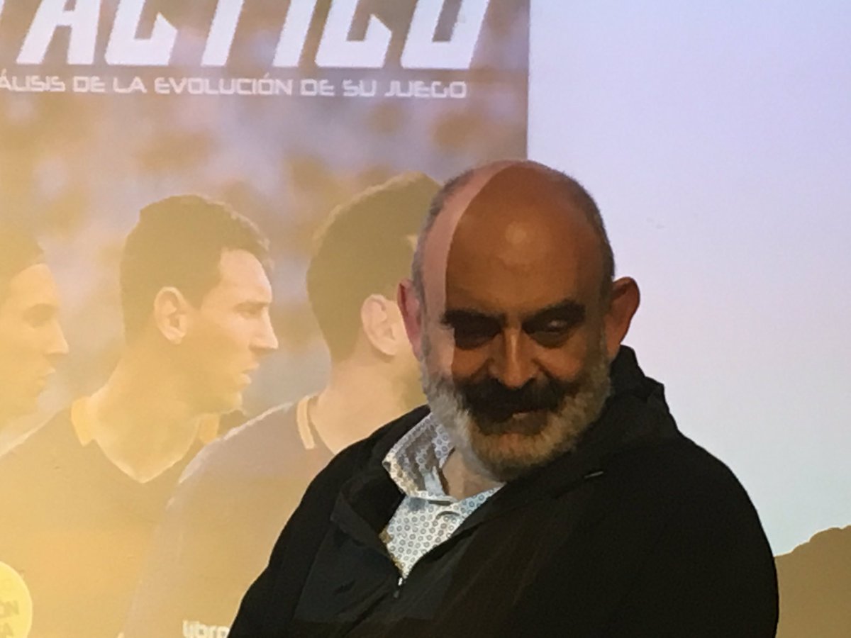 Presentem el llibre de <a href="/alexdelmas10/">Alex Delmas</a> Messi tactico amb <a href="/fonalleras/">josep m fonalleras</a> <a href="/idaeidea/">David Ferrando Juanals</a>