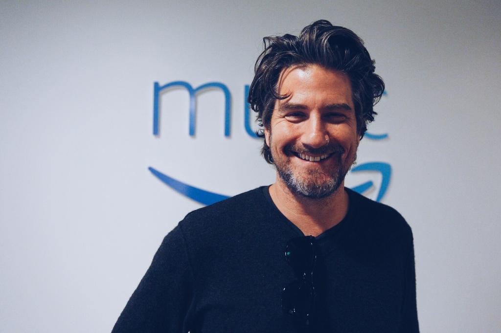 amazonmusic's tweet image. "Alexa, play the new album by @mattnathanson." amzn.to/2E9UmJ3