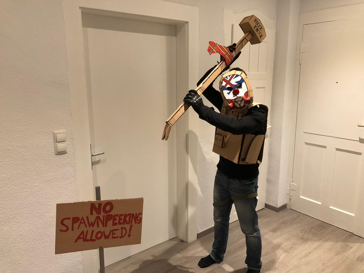 SpOoOkY TrUmPeT SkeLeToN (AsliLui) Twitter