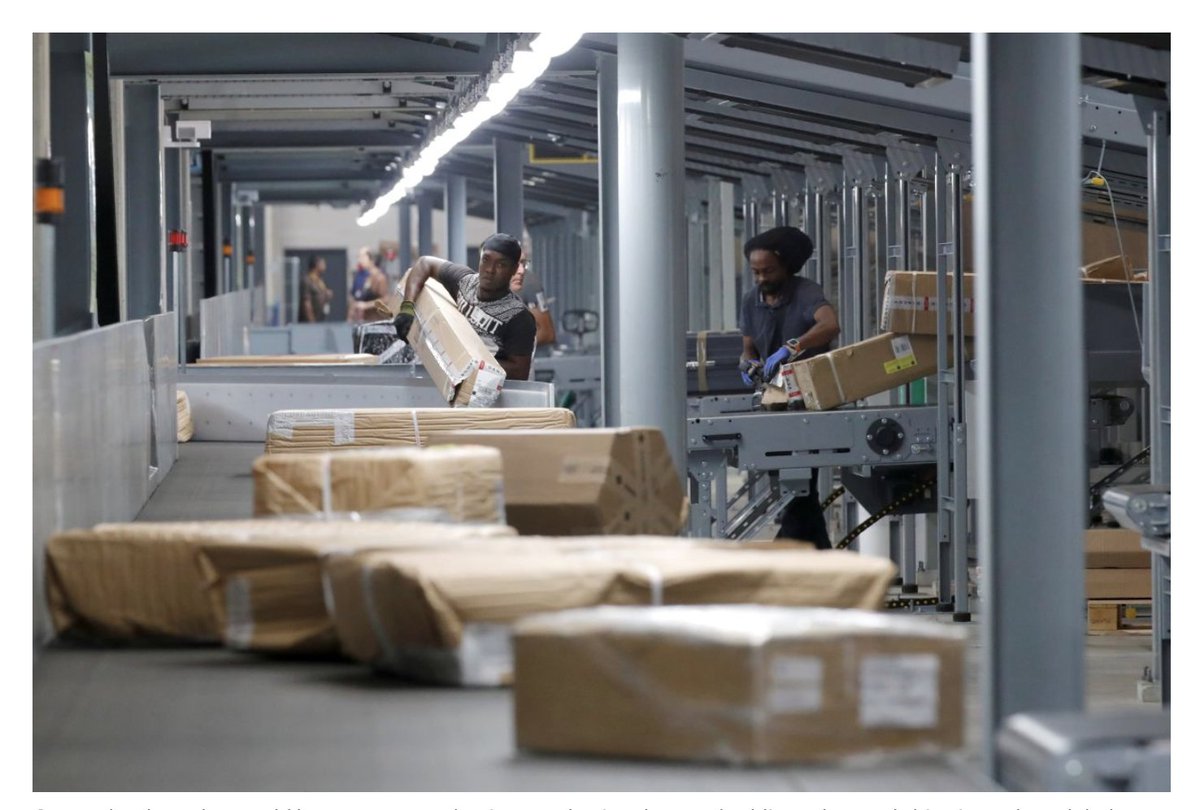 Venture_Tech's tweet image. “Take on risk and get involved in some of these technologies at an early stage.” Executives at UPS say it’s becoming more crucial to invest in emerging technologies to get ahead of competitors! #BusinessInnovation #investintechnology #blockchain #drones ow.ly/6q1530maRO3