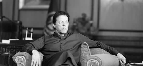 Dr_Javeria_PTI's tweet photo. خان صاحب ہمیں آپ پر پورا بھروسہ ہے. آپ فکر نہ کریں ہم جانتے ہیں کہ عمر کے اس حصے میں آپ اپنی ہمت سے ذیادہ ہمارے لیے محنت کر رہے ہیں. اللہ آپ کو مزید ہمت دے
آج ہم ہمارے بڑوں کی اس ظلم کے خلاف خاموشی کی قیمت ادا کر رہے ہیں. انشاءاللہ جلد ہی خوشحالی آئے گی
#_PMIK 
@Imrankhan https://t.co/wVHO4Vsxwr