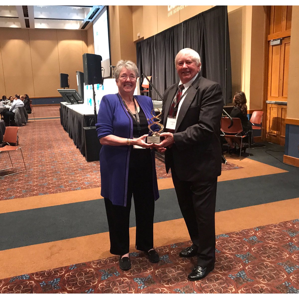 TECHFortWorth's tweet photo. Congratulations to our very own Darlene Boudreaux on receiving the prestigious Dennis Stone Award at the @BioNorthTX #iC3LifeScienceSummit !! What an honor and accomplishment for her years of service and dedication to the life science community💡💡👏🏽👏🏽 https://t.co/rML7GQNvaX