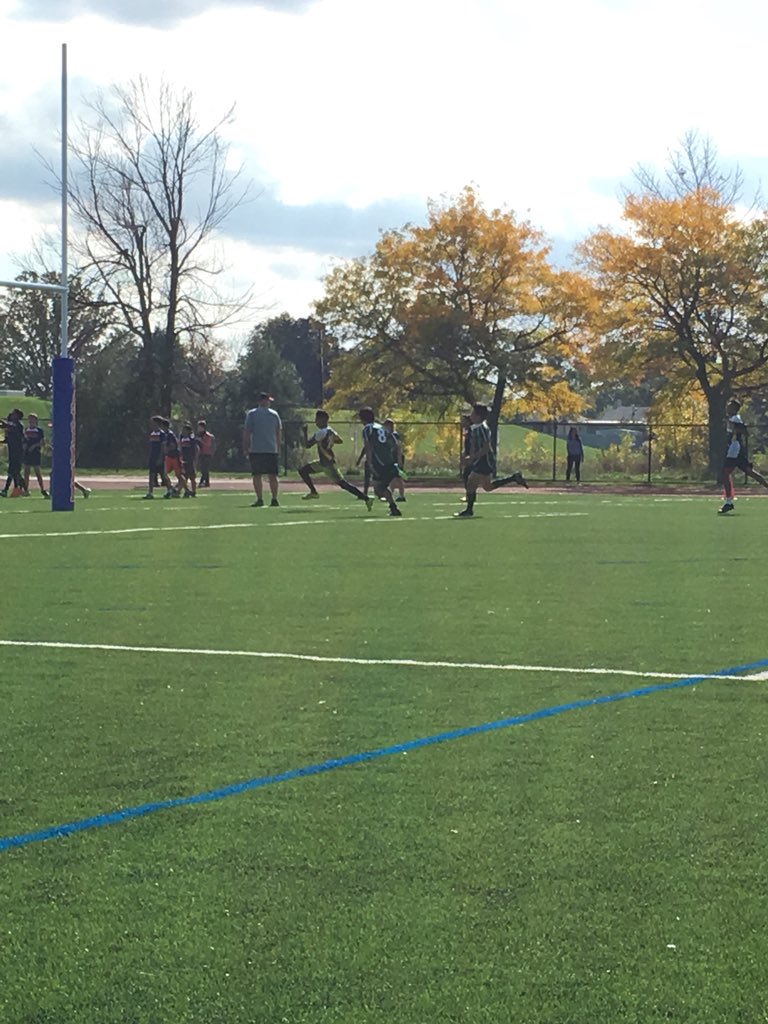 GFSSRugby's tweet photo. Touki with some wheels to score vs Mentor https://t.co/PE0221Sbzz