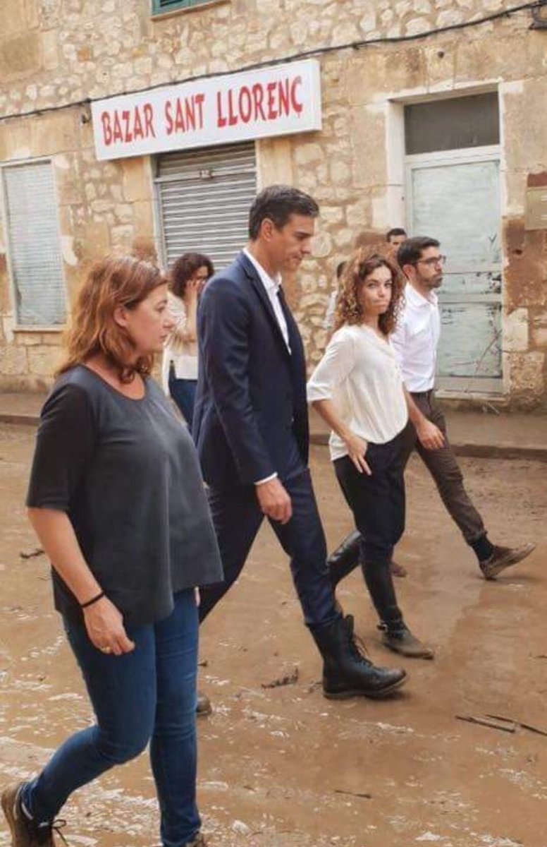 El_Camarlengo's tweet photo. - Casado.
- Sánchez.
- Don Rafael Nadal Parera. https://t.co/SySabETcG0