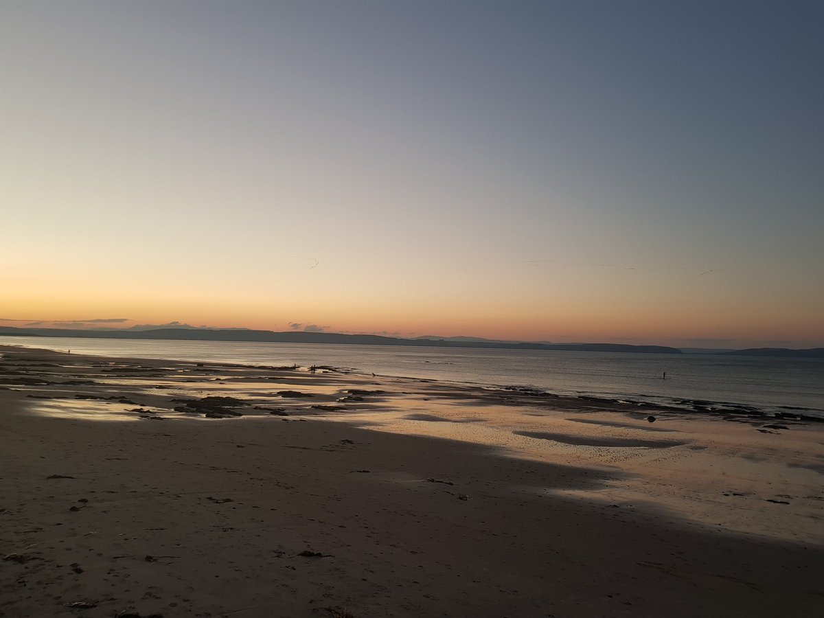 'An empty lantern provides no light. Self-care is the fuel that allows your light to shine brightly.'
Nairn beach - my self care, my fuel! #WorldMentalHealthDay2018 #WMHD18 #selfcare
