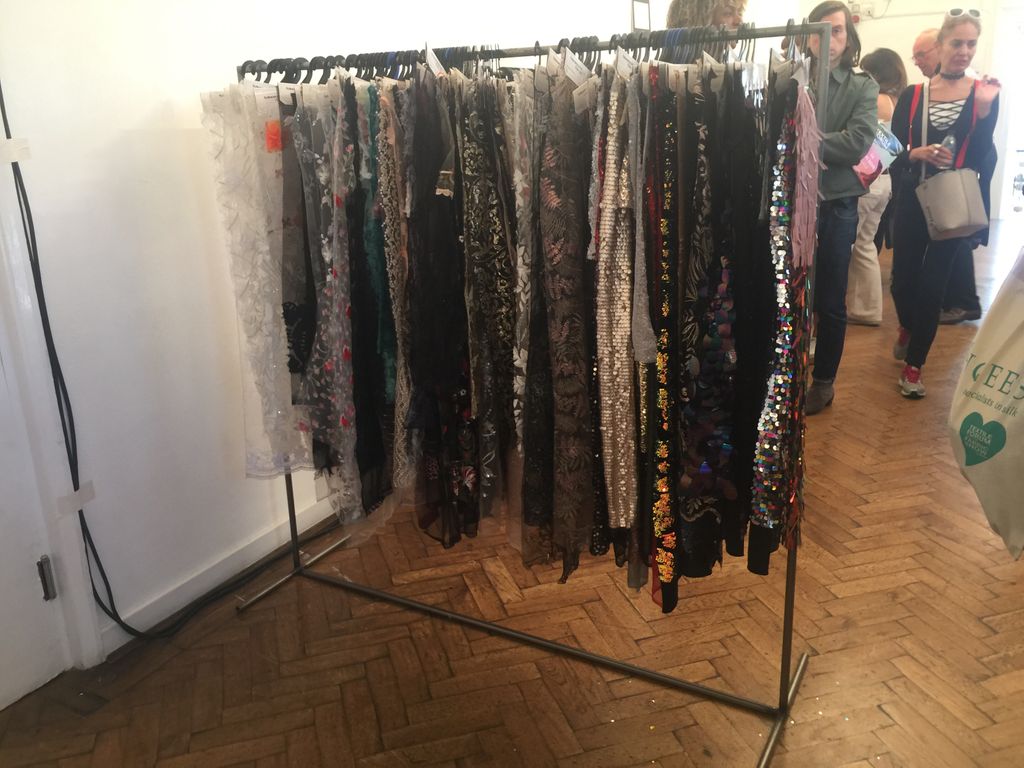 FashionAngel1's tweet image. 🤷‍♀️Missed today? 😁 Don’t worry! You still have a chance tomorrow @Textile_Forum - Come and source quality fabrics from trusted suppliers #textileforum See you there! 👋 #entrepreneurs