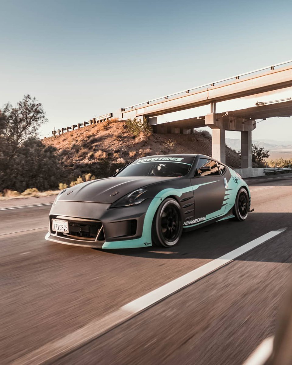 STILLEN's tweet photo. Rolling through the week like... 🚗💨😘🇺🇸😁👍💯#wheelwednesday #humpday #stillen #MADEinUSA #z34 #370znation

🚗: IG@djcastell_
📸: IG@eddie.media

#NA #v6 #VQPowa #Soulfuction #vqhr37 #Getlucky #Getlucky370z #370z #amuse #VQHR #projectimport #motordyne #vq #Socalz #zociety https://t.co/rGLSyBiMGQ