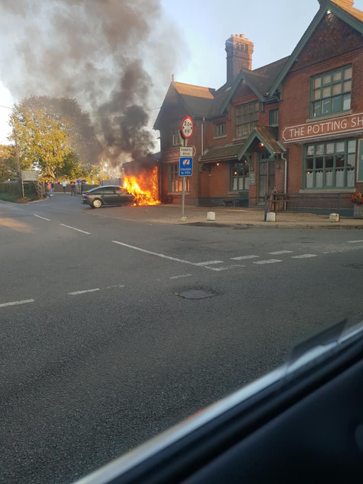 Kent 999s On Twitter Maidstone A Car Burst Into Flames Outside The Potting Shed Pub On Horseshoes Lane In Langley Near Maidstone Around 5 30pm This Afternoon No Injuries Reported Part Of The