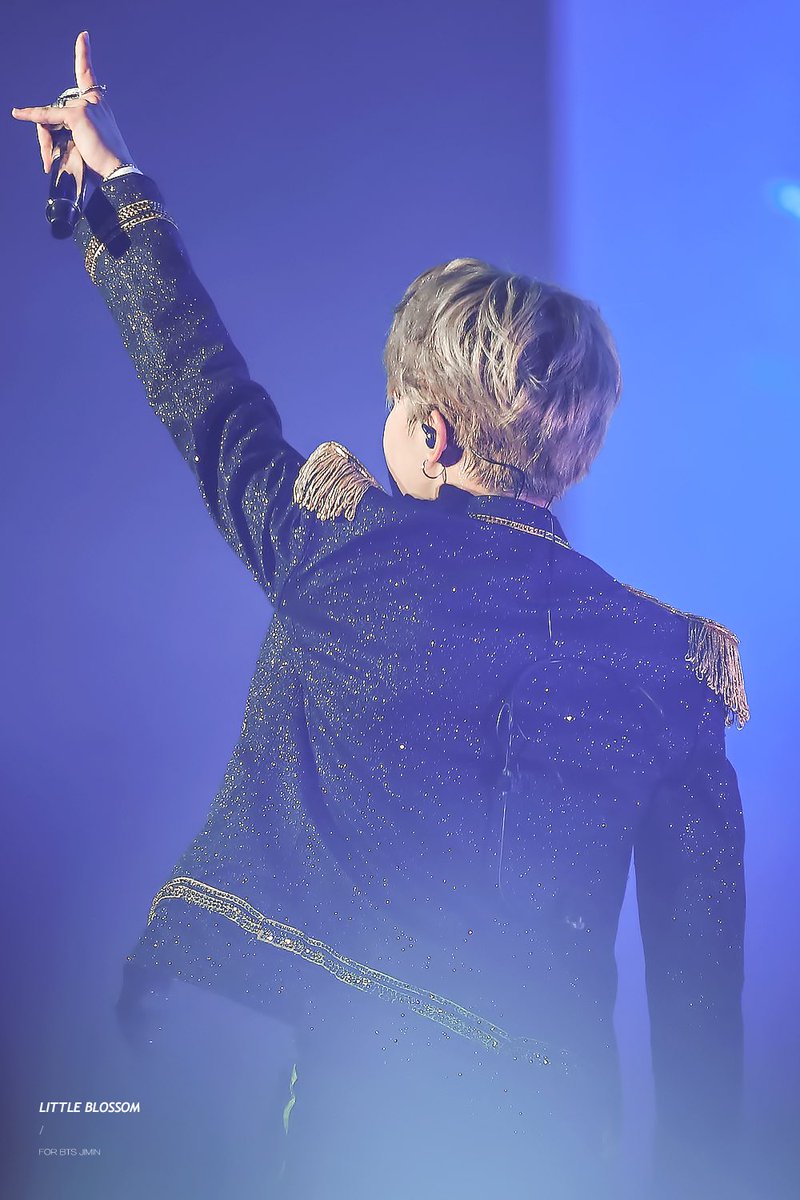 Lblossom1013's tweet photo. 181009 LYS London #JIMIN #지민 #BTS

🇬🇧👑 https://t.co/edQr1Rg5uc