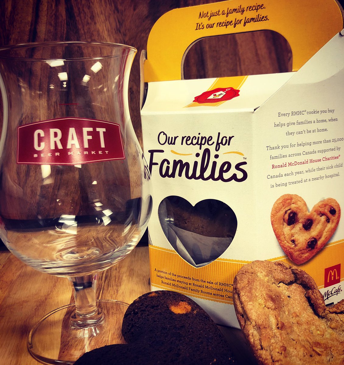 CRAFTbeeryeg's tweet photo. For anyone looking to support #rmhcna , $1 from every #CRAFTglass sold is donated to this wonderful organization & you can also purchase these heart-shaped cookies at any @mcdonaldscanada.
#sharesomecookie #CRAFTcares #supportlocal #keepingfamiliesclose https://t.co/2wbirfoCEZ