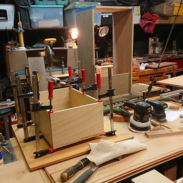 yoshi_71's tweet photo. New Amp Rack with shelf. Working hard on this new custom piece for our customer. Coming together nicely!

#walnut #dowoodworking #dj #djstudio #studiolife #studiofurniture #woodcraft #electronicmusic #woodshop https://t.co/ut5kR7YyTD https://t.co/fGwvWPE5qa