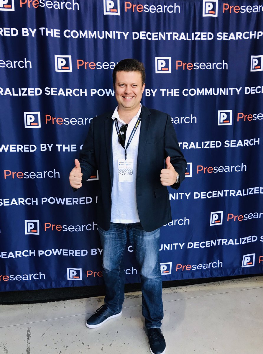 AssetStack's tweet photo. AssetStack at @goBLOCKCON catching up with blockchain friends and awesome new projects in this exciting space! #blockchain #ico #tokenomics #blockchaintechnology https://t.co/m9LpD7IdvZ
